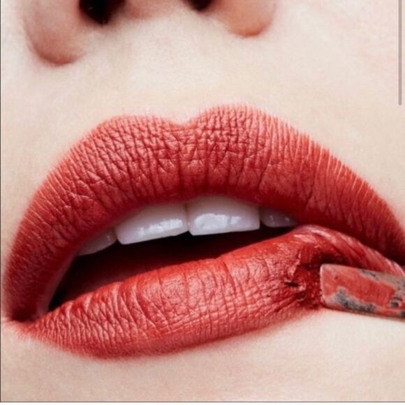 MAC Lipstick Matte Marrakesh - Picture 3 of 10